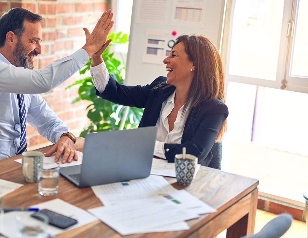 devenir partenaire entreprise OMNES Education enseignement supérieur écoles