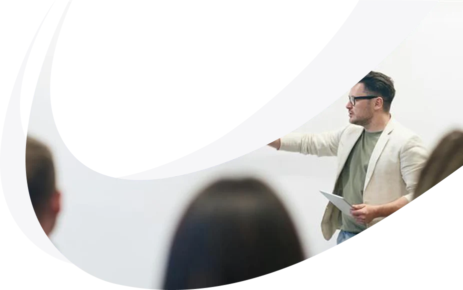 Leading with Confidence: One-Day Leadership Programme